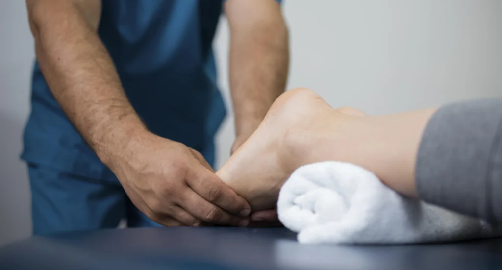 heel pain doctor in baner