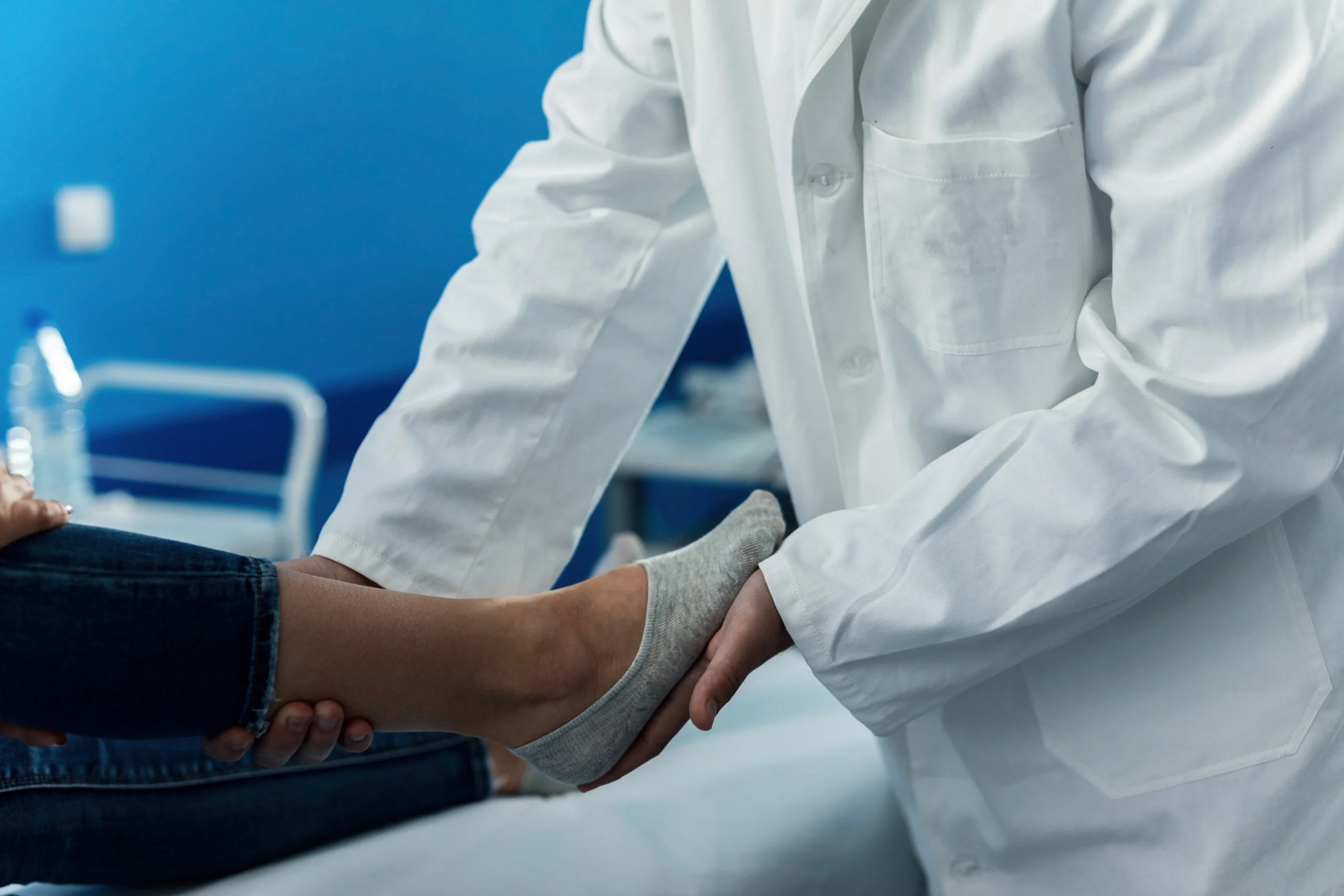 get Ankle Sprain Treatment in Baner